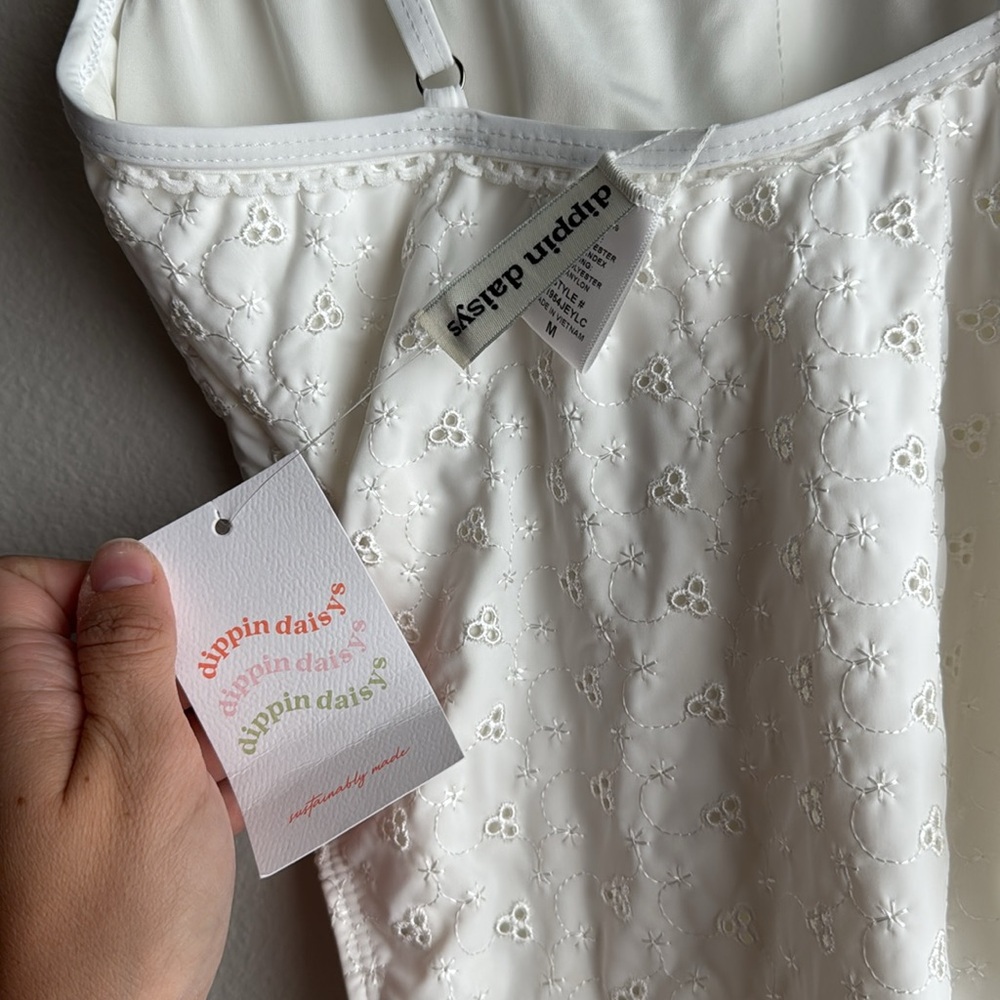NWT Dippin Daisy White Eyelit One Piece Swimsuit Bridal Era Honeymoon medium - Picture 4 of 4